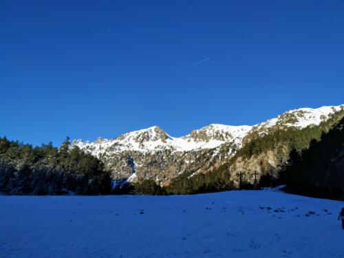 Les Pyrénées enneigées